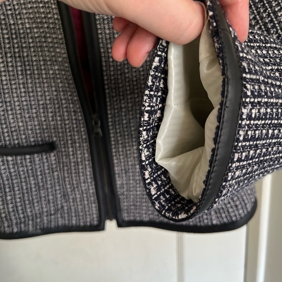 Banana Republic Black and White Tweed Jacket - Picture 3 of 7